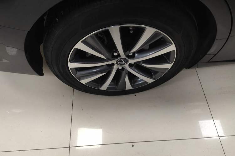 Used Lexus ES 2020 200 Excellence Edition