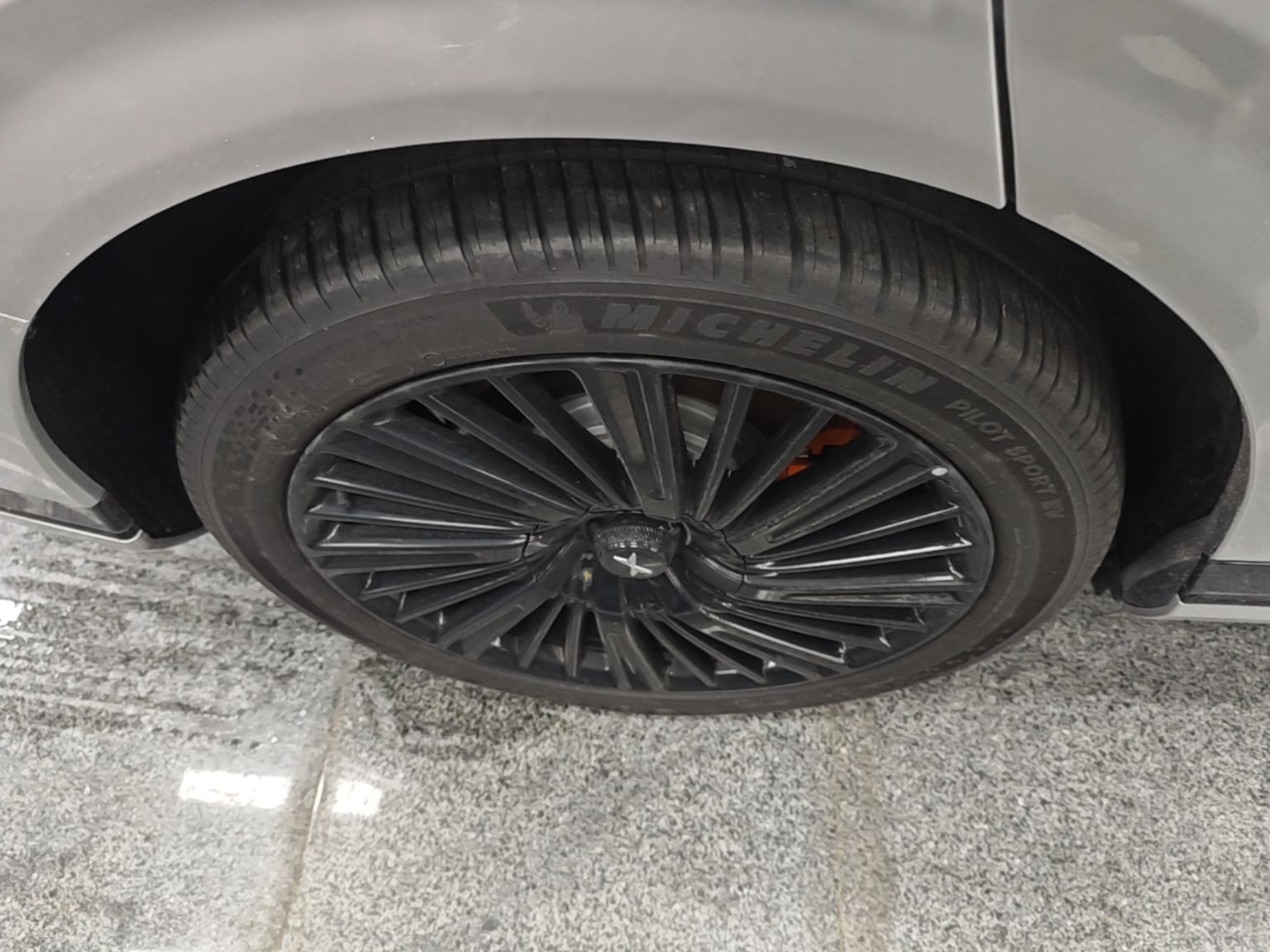 XPeng G9 2026 Model, 680 All-Wheel Drive Max — снимка 11