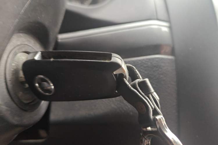 Used Haval H5 Classic 2013 ZhiZun Edition 2.0T Manual Two-Wheel Drive Elite Model