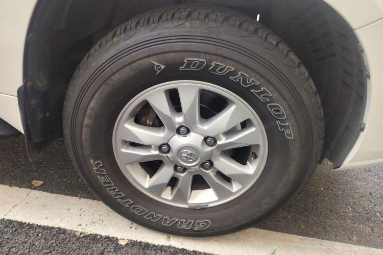 Used Toyota Land Cruiser 2012 4.0L Automatic VX