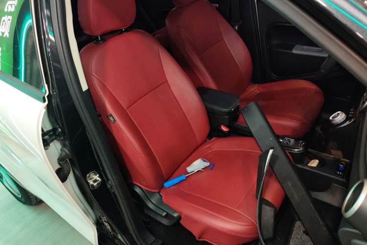 Used ORA Black Cat 2022 301km "Cute Pet" Version – Lithium Iron Phosphate
