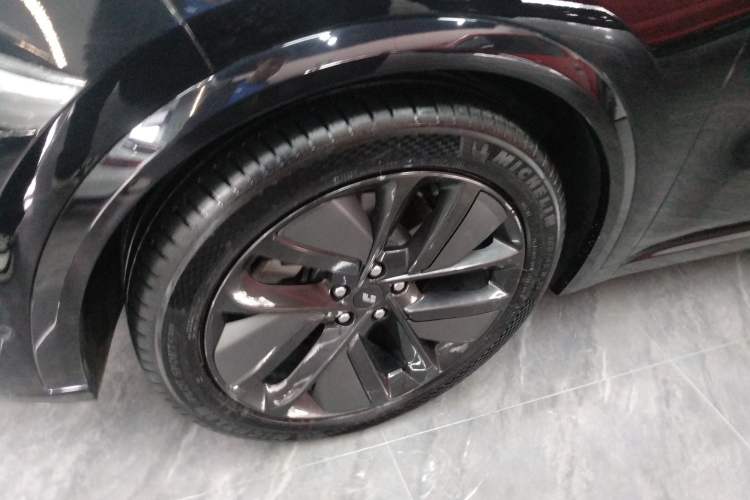 Used Li Auto L9 2024 Pro Model
