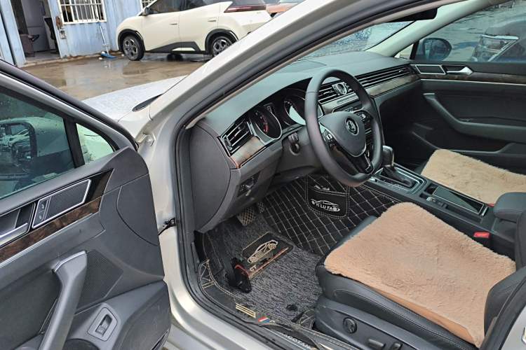 Used Volkswagen Magotan 2019 330TSI DSG Luxury Version China VI Standard
