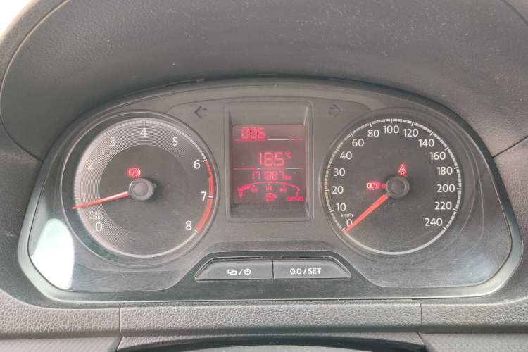 Used Volkswagen Jetta 2017 1.4L Manual Fashion Edition