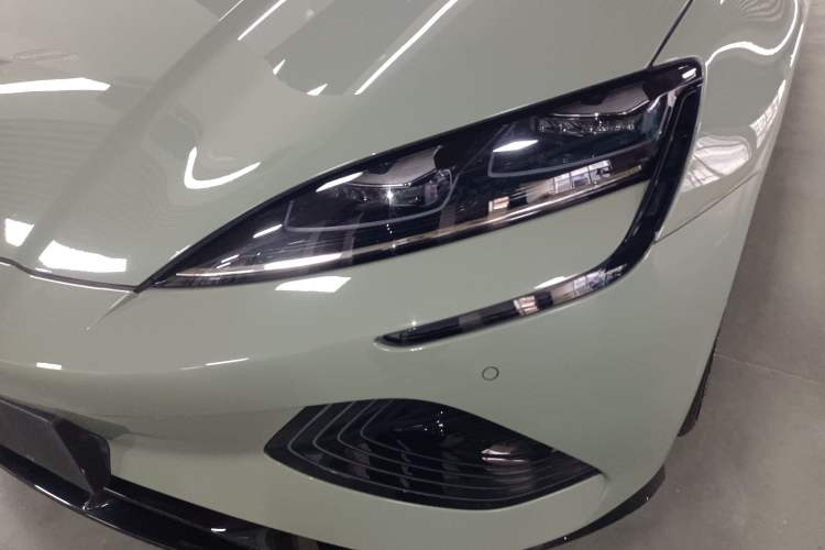 Used BYD Seal 2022 550 km Standard Range Rear-Wheel Drive Prestige Version
