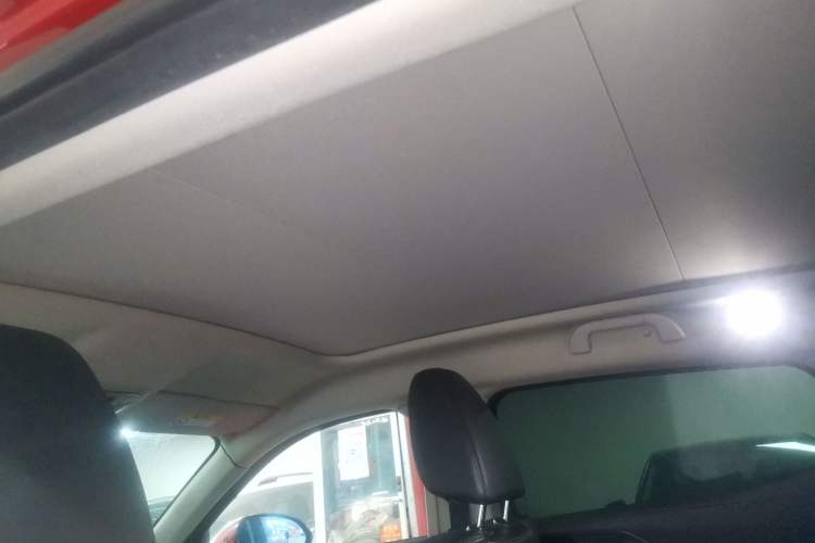 Used Wey VV5 2017 2.0T Ultra-Luxury Version Headliner