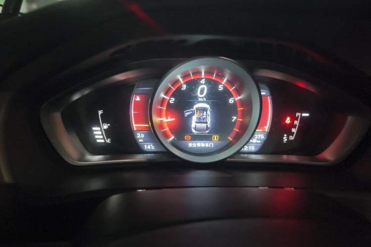 Used Volvo V40 2016 T3 Zhiyi Edition