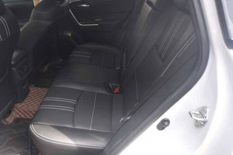 Used Toyota RAV4 2021 2.0L CVT Two-Wheel Drive Fashion Edition
