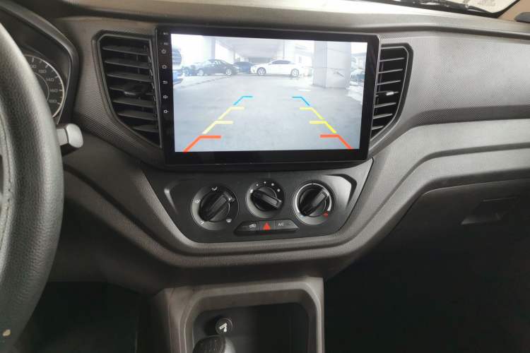 Used Wuling Hongguang V 2022 1.5L Jingqu Edition Enclosed-Window Vehicle with Electric Power Steering LAR
