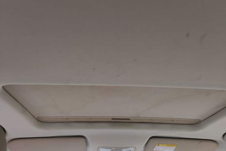 Used Roewe 360 2015 1.5L Automatic Luxury Edition