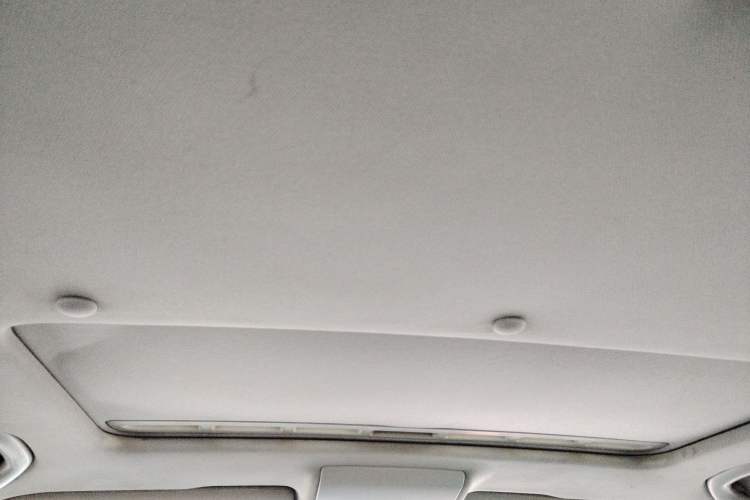 Used Volkswagen Lavida 2013 Restyled Classic 1.6L Manual Comfort Edition
