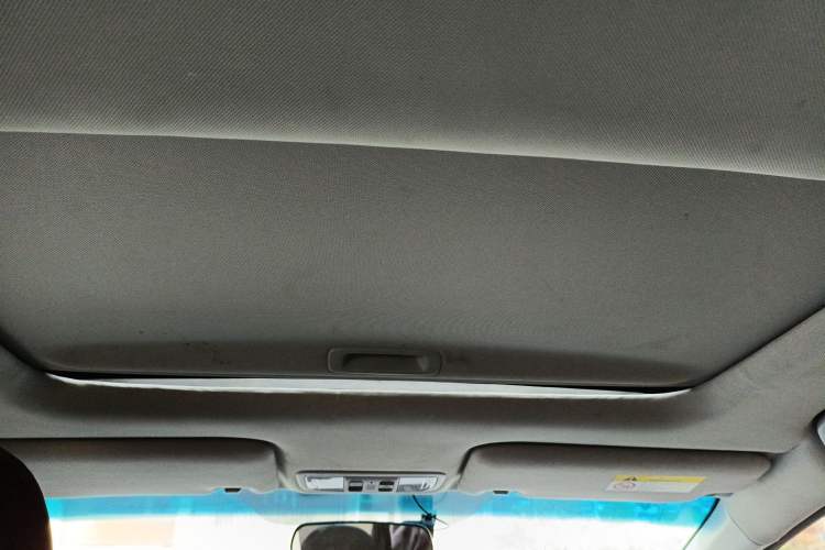 Used Honda Jade 2017 1.8L automatic Comfort version 5 seats
