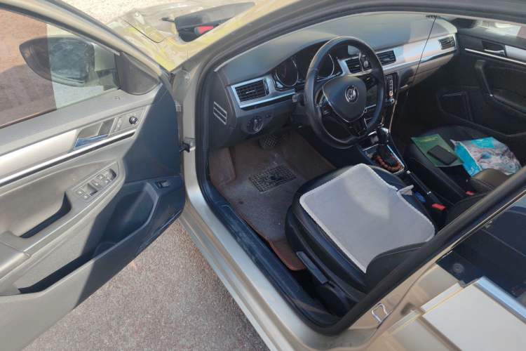 Used Volkswagen Bora 2017 1.6L Automatic Comfort Model
