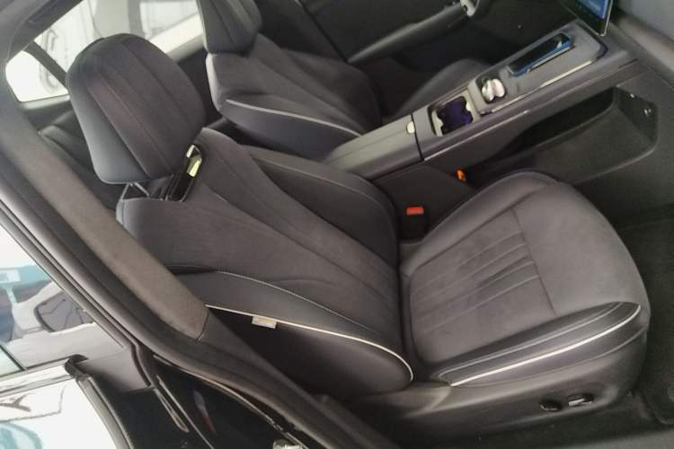 Used VOYAH COURAGE 2024 Four-Wheel Drive Global Edition
