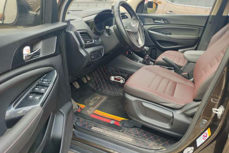 Used CHANGAN OSHAN A800 2017 1.5T Manual Luxury Model Driver Seat