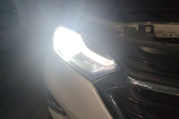 Used Chevrolet Equinox 2018 535T Automatic Chijie Edition Right Front Headlight