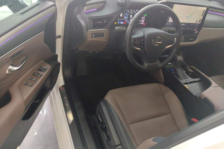 Used Lexus ES 2025 200 Premium Edition