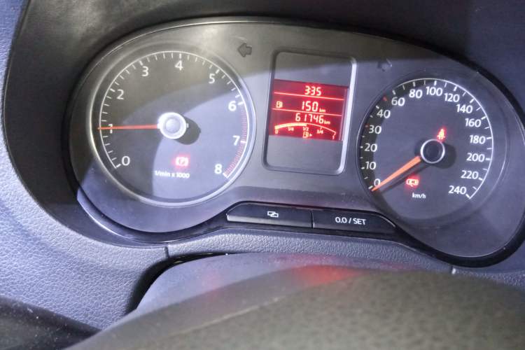 Used Volkswagen Polo 2011 1.6L Manual ZhiShang Edition
