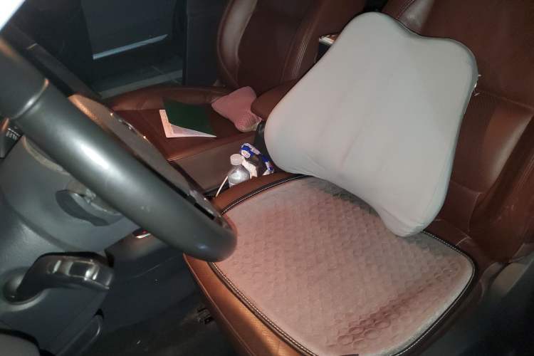 Used Volkswagen Tiguan 2016 300TSI Automatic All-Wheel Drive Luxury Edition Left Front Seat