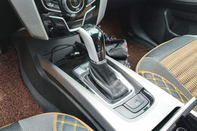 Used Luxgen U6 SUV 2015 1.8T Fashion Edition
