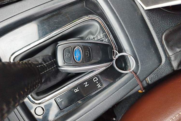 Used Subaru Forester 2016 2.5i Prestige Navigation Edition
