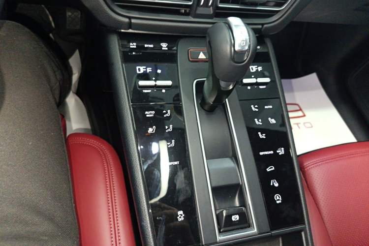 Used Porsche Macan 2022 Macan 2.0T