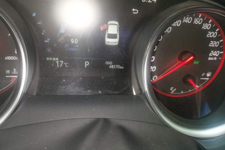 Used Toyota Camry 2019 2.5S FENGSHANG Version China V Standard Odometer Close Up