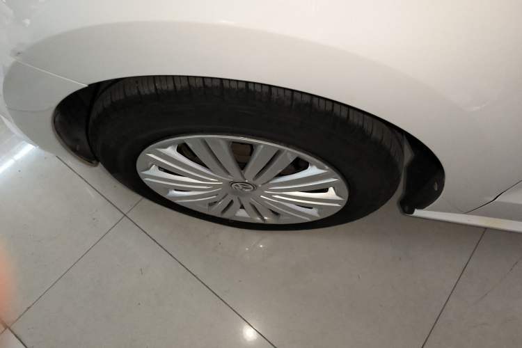 Used Volkswagen Polo 2016 1.6L Automatic Comfort Model
