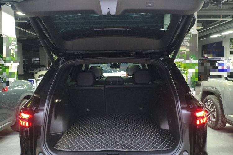 Used Geely Auto Monjaro L 2025 Dongfang Yao 2.0TD Automatic All-Wheel-Drive Wangyue Edition Trunk