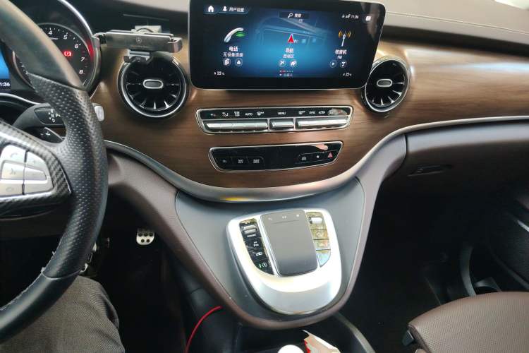 Used Mercedes-Benz V-Class 2022 V 260 L Long-wheelbase Luxury Edition
