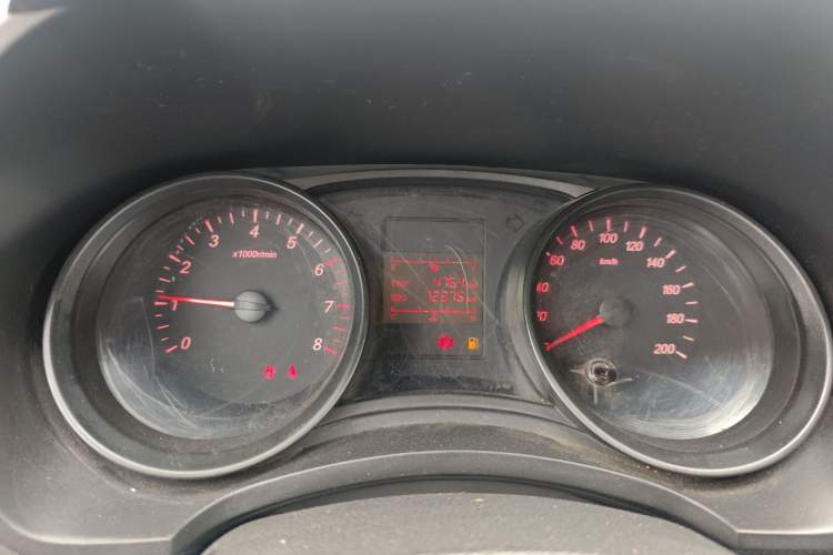 Used Wuling Hongguang 2019 1.5L S Basic Version China VI Standard LAR
