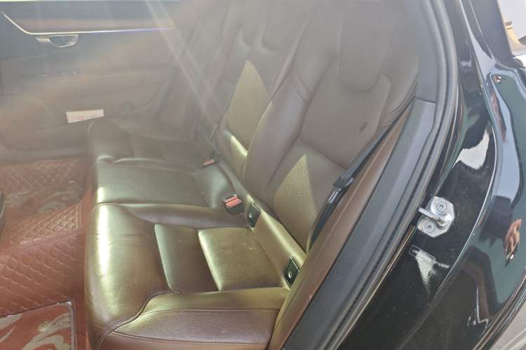 Used Volvo S90 2019 T5 Zhiyuan Edition
