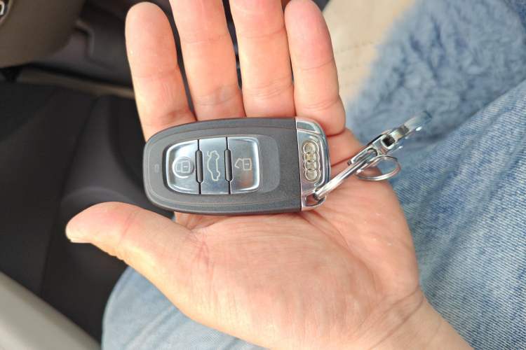 Used Audi Q5 2011 2.0TFSI Comfort Version