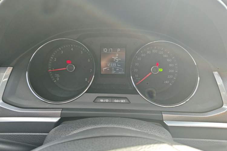 Used Volkswagen Bora 2016 1.6L Automatic Fashion Model
