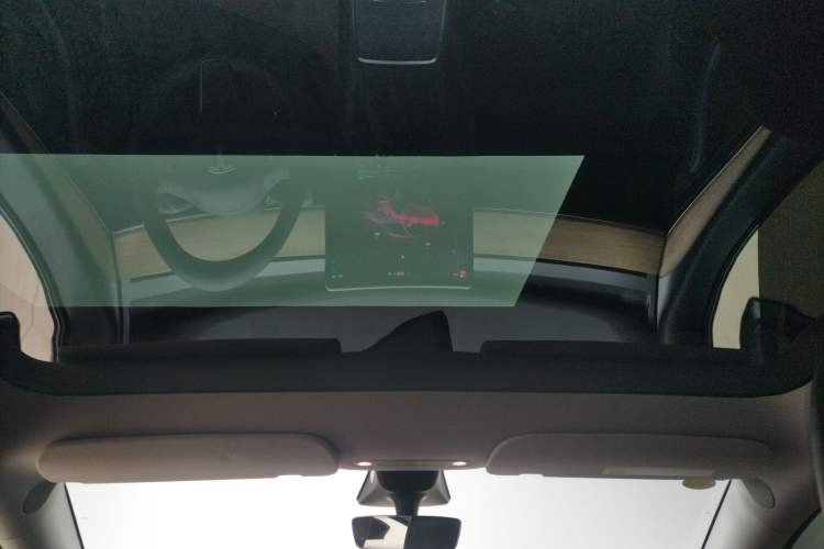 Used Tesla Model Y 2022 Long-Range All-Wheel-Drive Version
