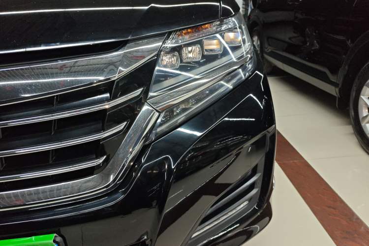 Used Honda Elysion 2016 2.4L Luxury Edition
