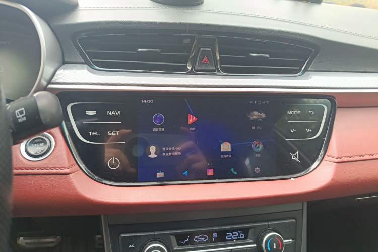 Used Geely Auto Vision S1 2019 Upgraded Model 1.5L CVT Luxury Version Audio And AC Panel