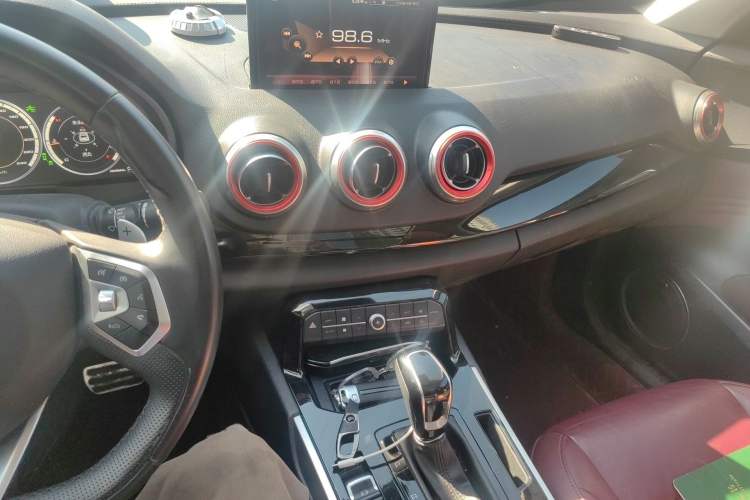 Used Wey VV7 2017 2.0T Flagship Model
