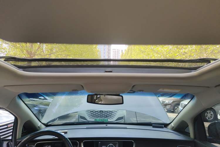 Used Buick GL8 2018 28T Luxury Model China VI Standard Headliner