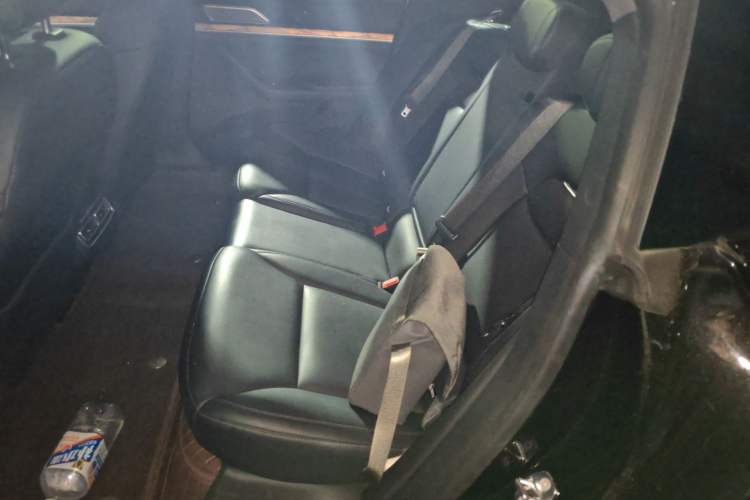 Used NETA S 2023 Pure Electric 520km Rear-Drive Lite Version Left Rear Seat