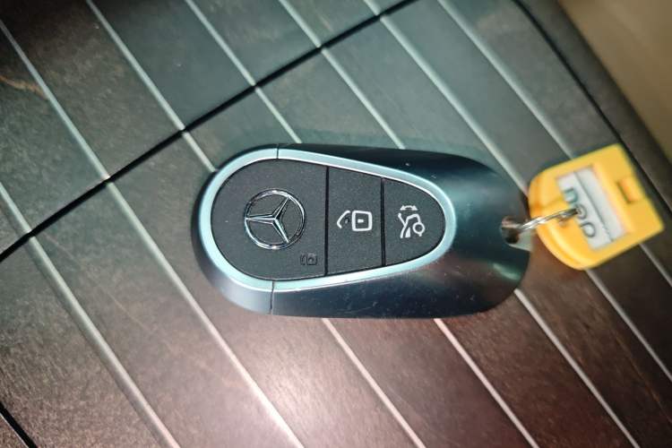 Used Mercedes-Benz E-Class New Energy 2024 E 350 e L Plug-in Hybrid Sedan