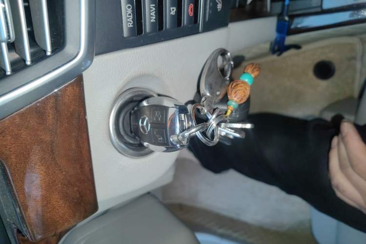 Used Mercedes-Benz E-Class 2011 E 200 L CGI Elegant Model