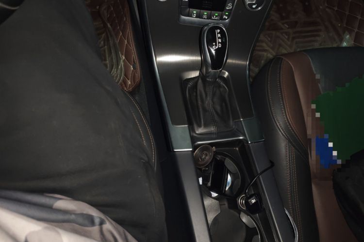 Used Volvo XC60 2015 T5 AWD Smart Drive Edition Gear Lever