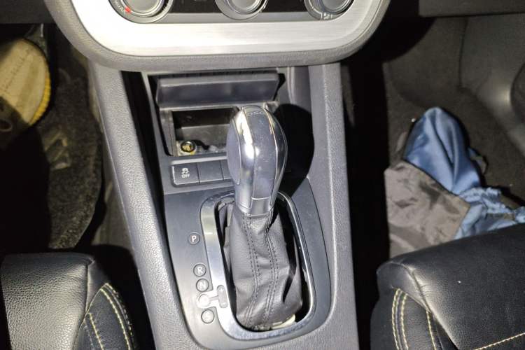 Used Volkswagen Scirocco 2015 1.4TSI Fashion Edition Gear Lever