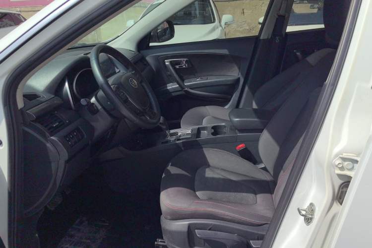 Used Bestune X80 2015 2.0L Automatic Comfort Anniversary Edition