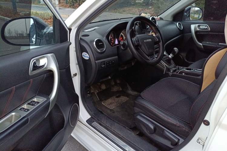 Used Haval H6 2016 Upgraded Model 1.5T Manual Two-Wheel Drive Elite Version