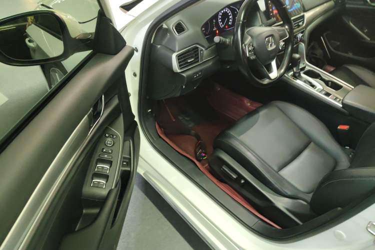 Used Honda Accord 2022 260TURBO Luxury Edition Driver Seat