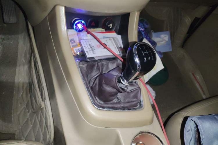 Used Baojun 730 2014 1.5L manual Comfort ESP version 7 seats