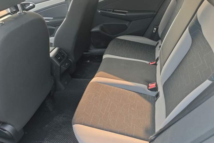 Used Jetta VS7 2023 280TSI Automatic Trend Edition
