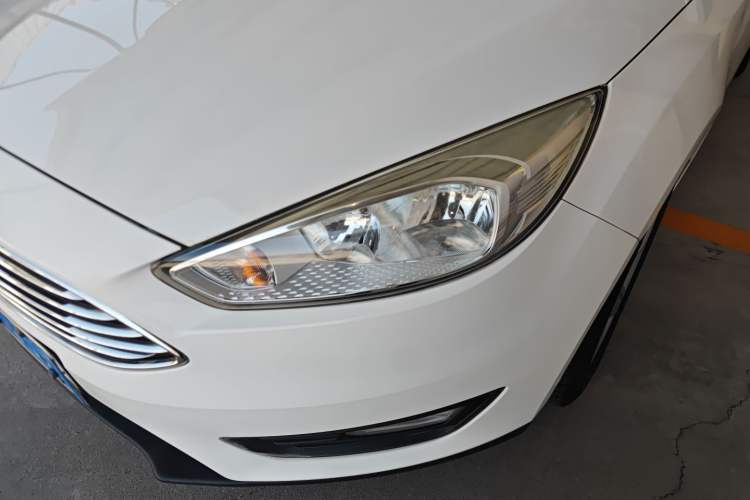 Used Ford Focus 2015 Sedan 1.6L Automatic Comfort Model